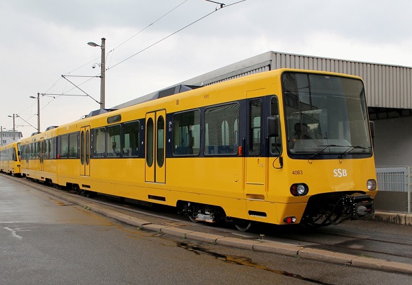 Stuttgart : Duewag DT8 DE de 2014 