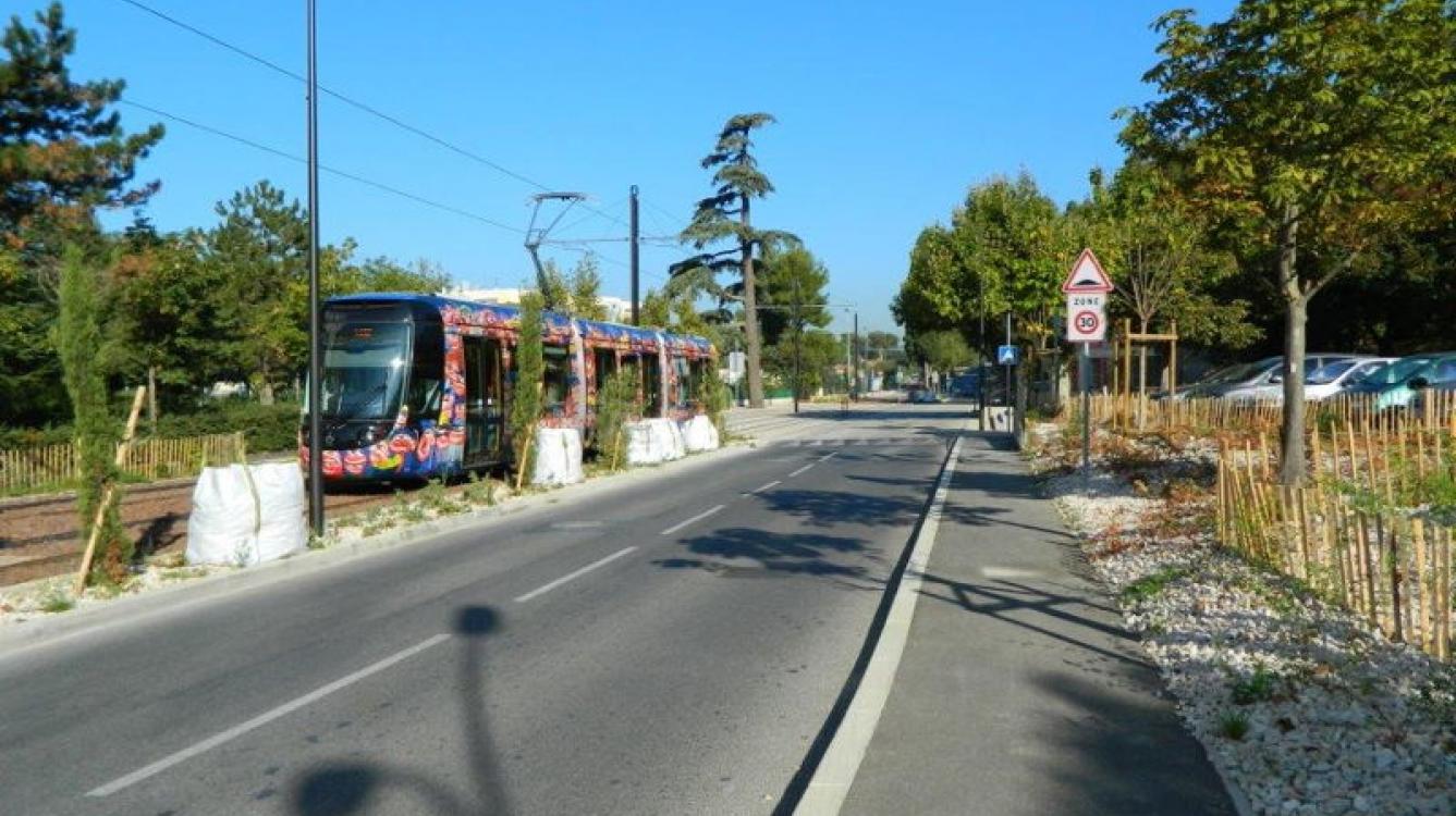 Tramway d'Aubagne Entre Château blanc et le Charrel