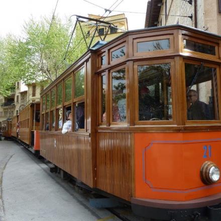 Tramway au terminus "Soller Estacio"
