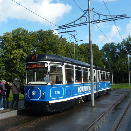 Tram spécial TA ex CKD Tatra restylé