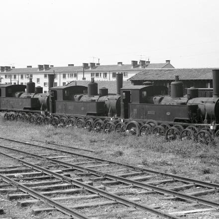 Une batterie de locomotives type D61 à D82 : sur la photo D 78, D 75 et D71 (?)