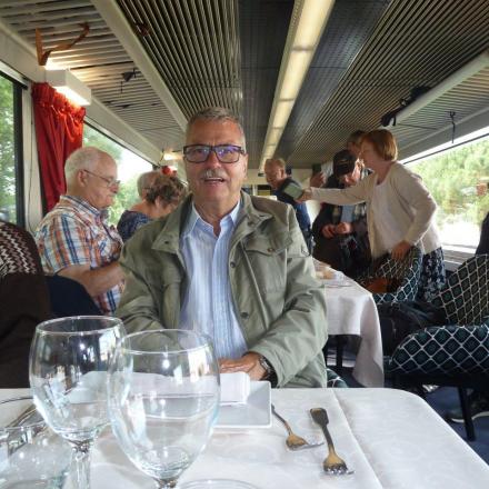 Seudre Océan Express Votre serviteur à table