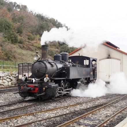 La Mallet 403 devant le dépôt, Saint-Jean de Muzol (26/12/2019)