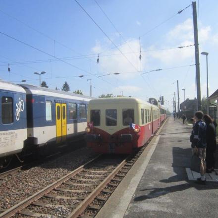Gare de Frasnes croisement la rame navette avec le Picasso et la Caravelle de Train Thur Doller Alsace