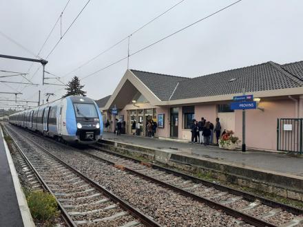 Le Francilien à Provins