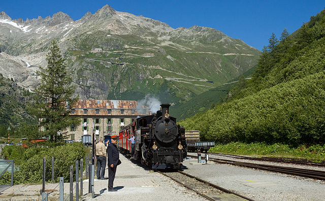 la locomotive HG3/4 N° 4 en gare de Gletsch